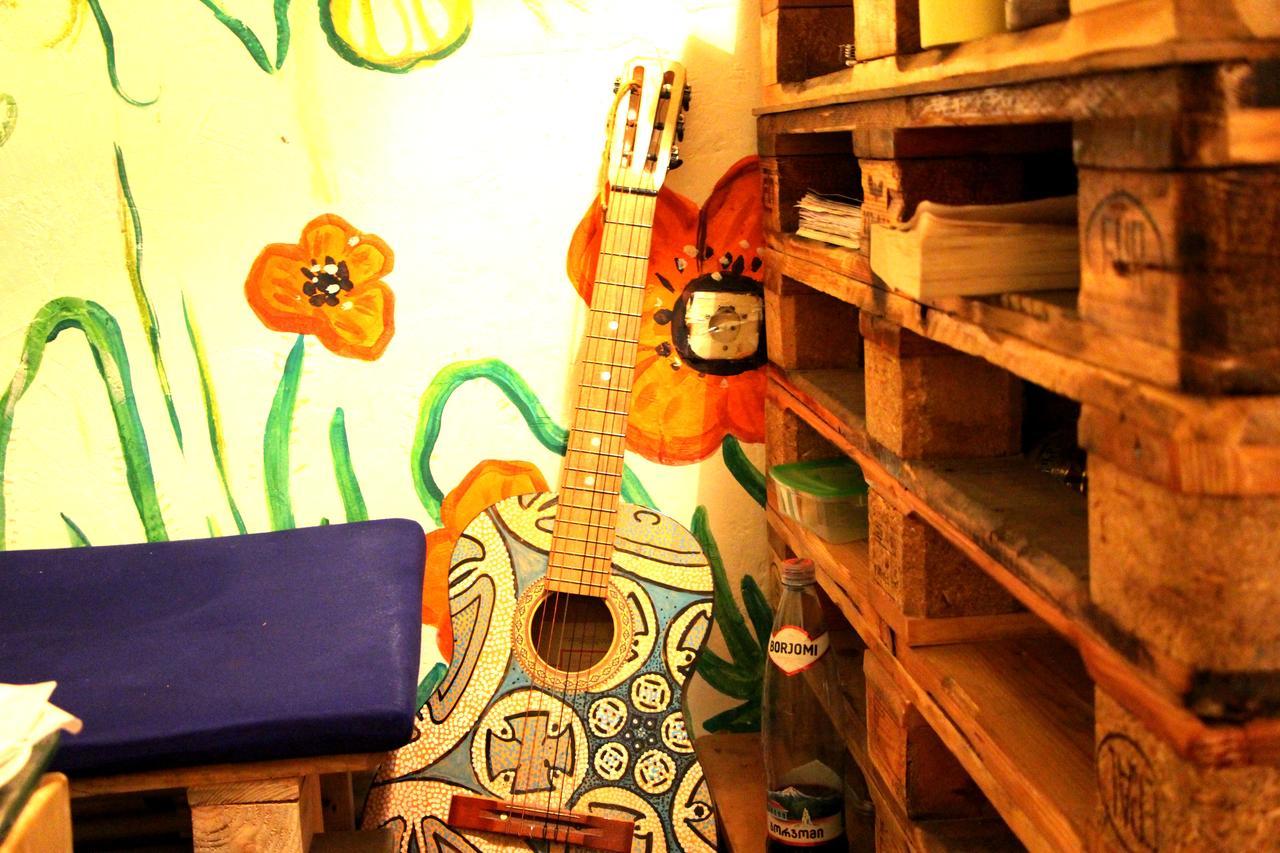 Sheni Hostel ティビリシ エクステリア 写真