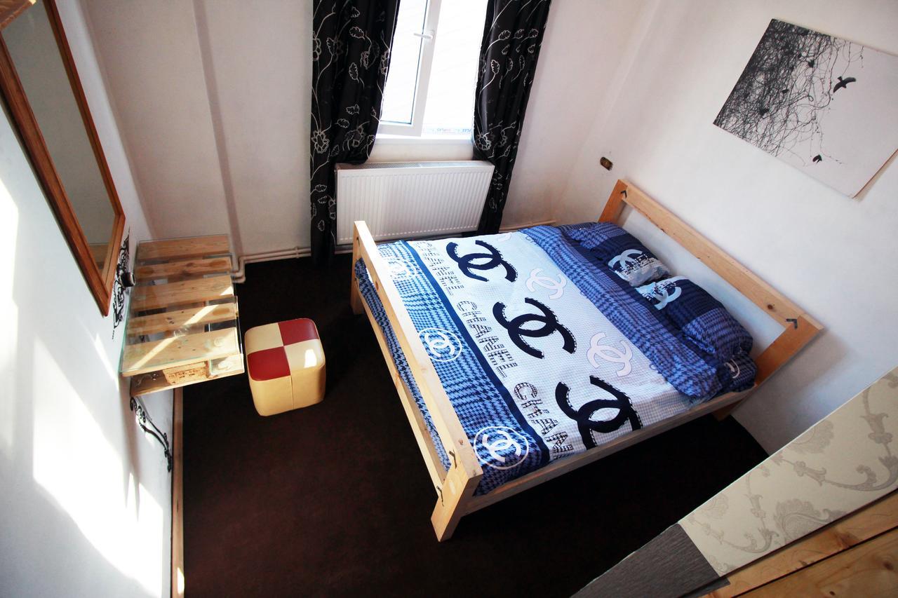 Sheni Hostel ティビリシ エクステリア 写真