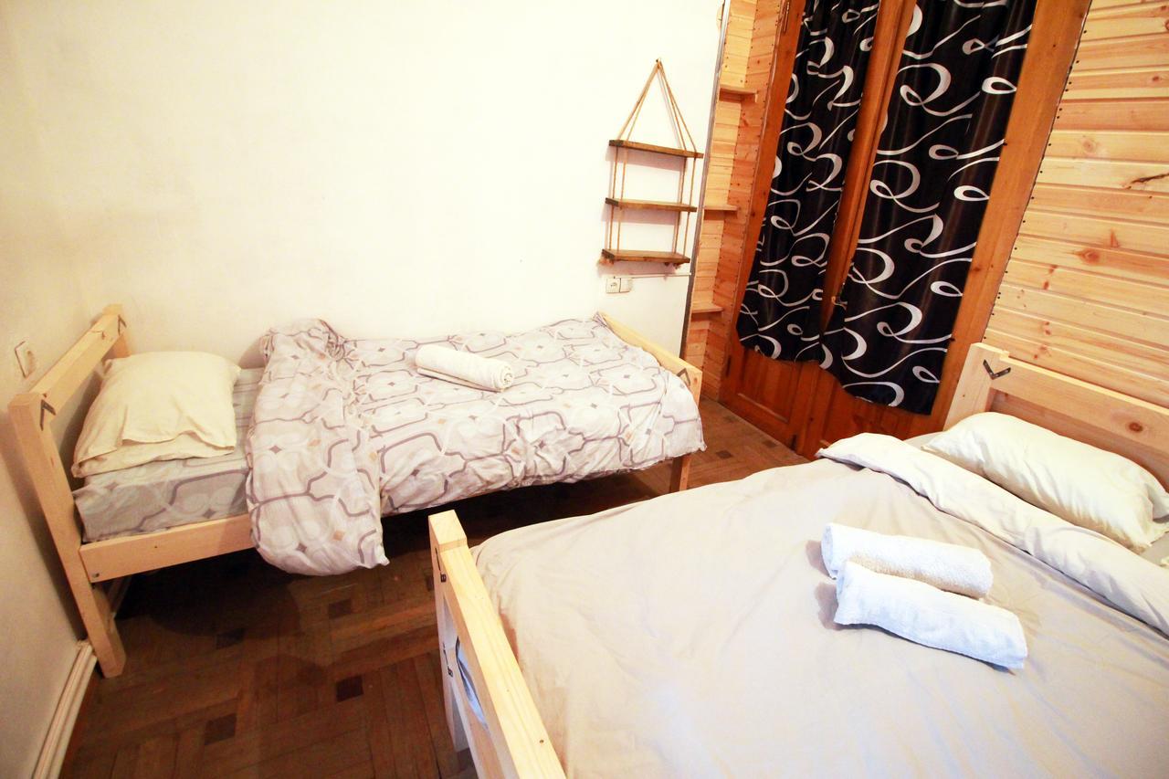 Sheni Hostel ティビリシ エクステリア 写真