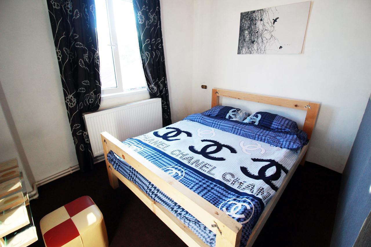 Sheni Hostel ティビリシ エクステリア 写真