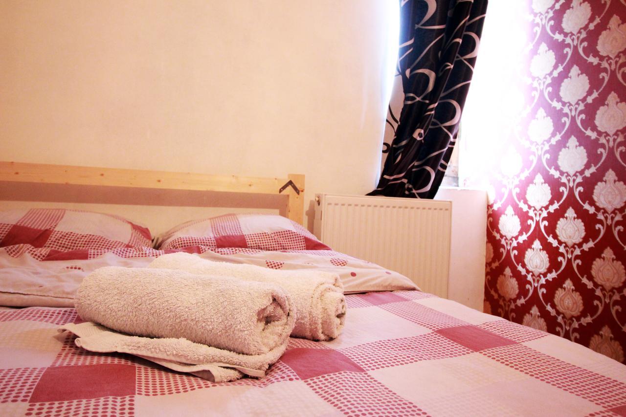 Sheni Hostel ティビリシ エクステリア 写真